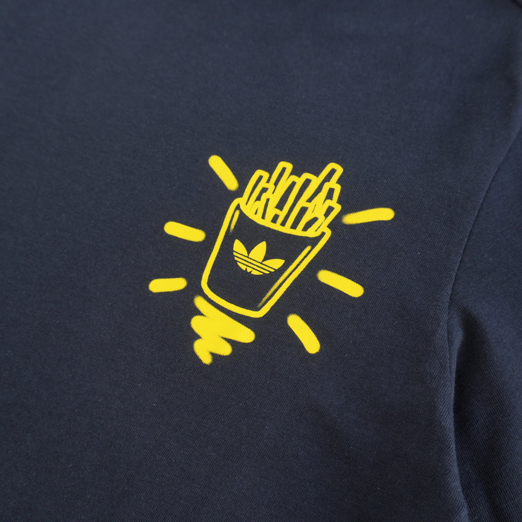 ADIDAS ORIGINALS BURGER GRAPHIC T-SHIRT – NAVY