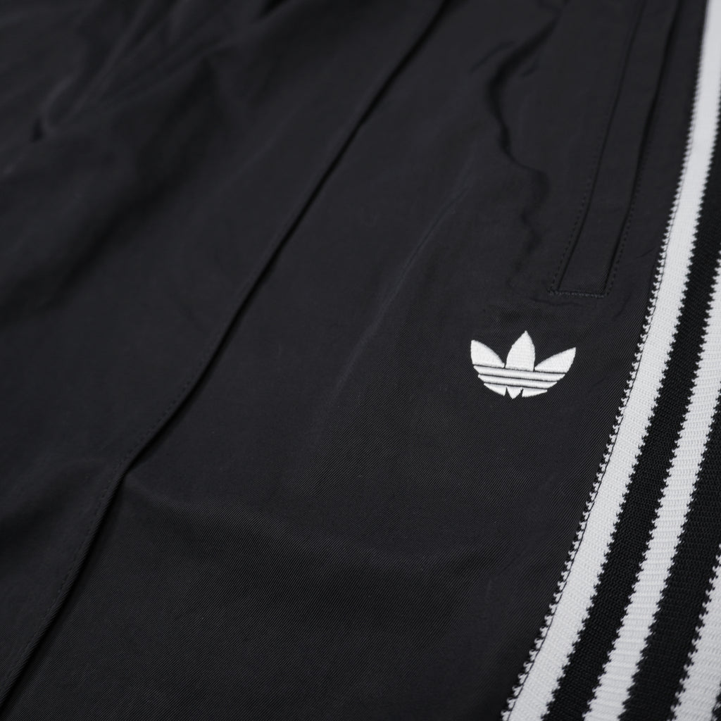 ADIDAS ORIGINALS BRITCORE TRACK PANTS – BLACK
