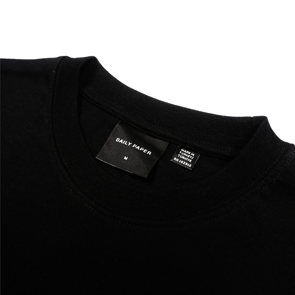DAILY PAPER GLITCH GRAPHIC T-SHIRT – BLACK