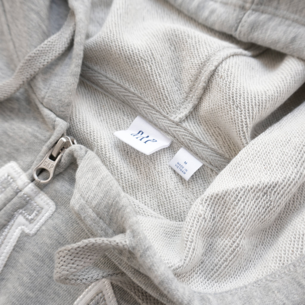 GAP ARCH LOGO FULL-ZIP HOODIE – LIGHT GREY