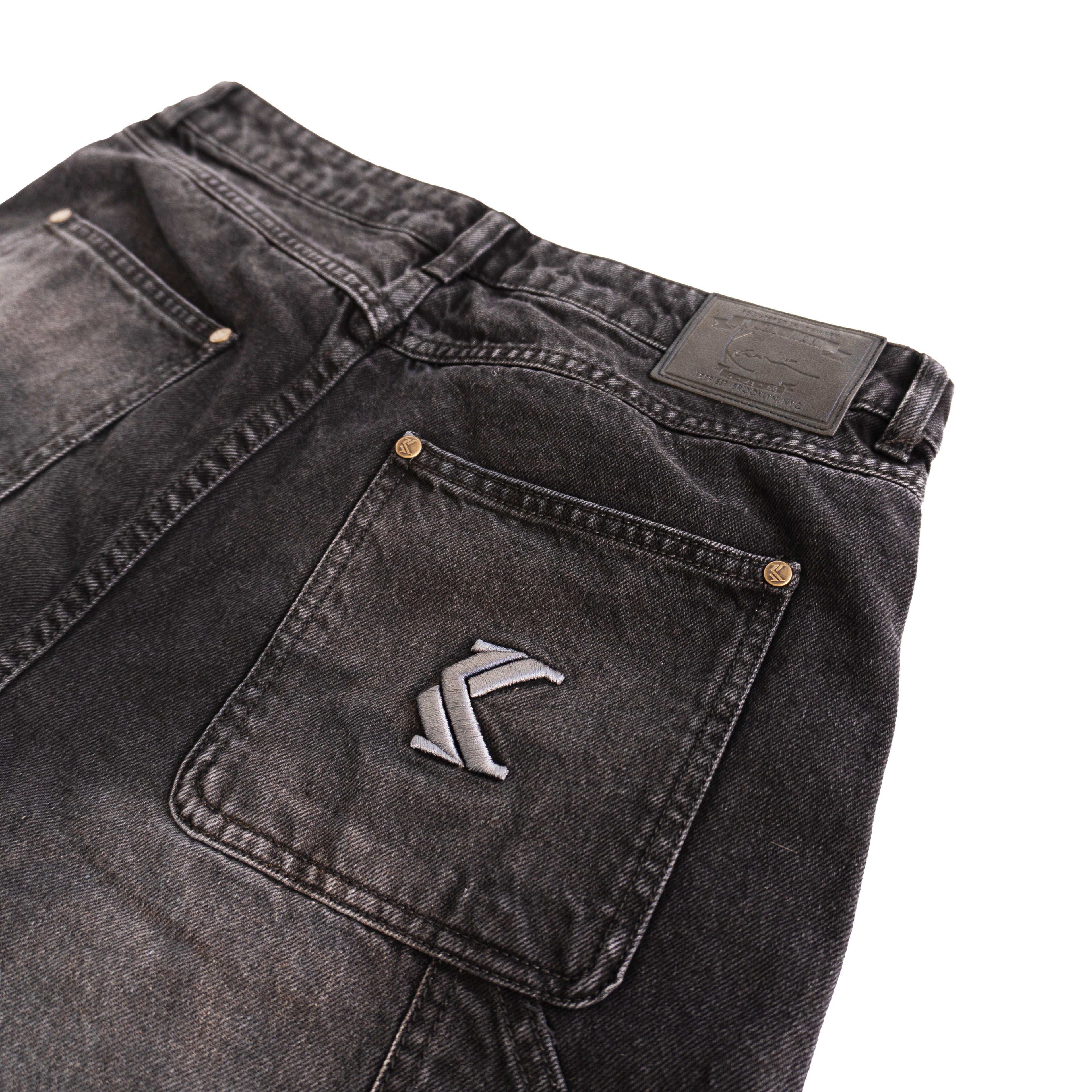 KARL KANI WASHED CARGO JEANS – BLACK (W)