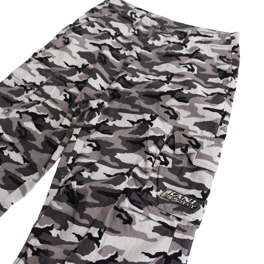 KARL KANI SPORT CAMO CARGO PANTS – GREY
