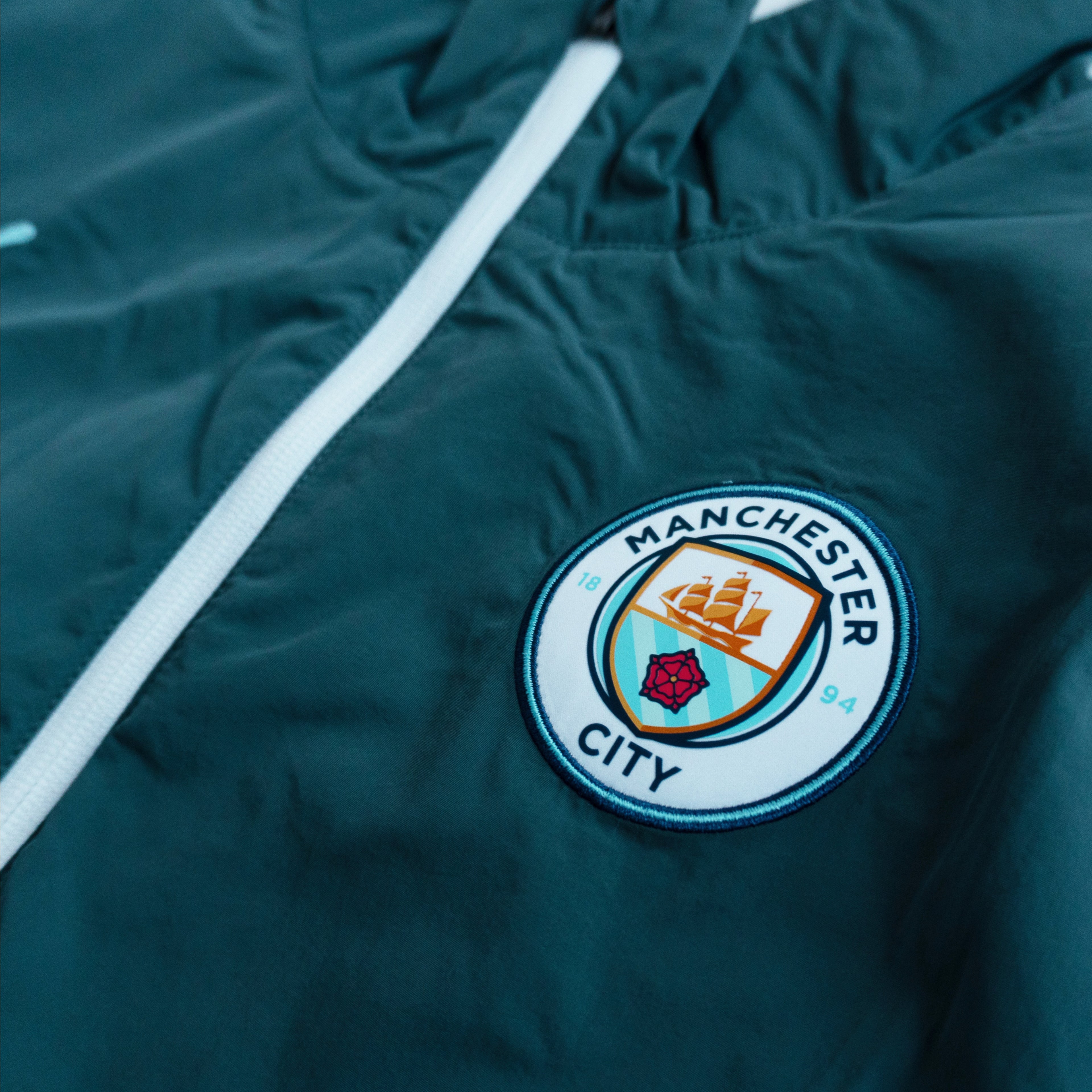 PUMA x MANCHESTER CITY KIDSUPER REVERSIBLE JACKET – SKY BLUE / TEAL
