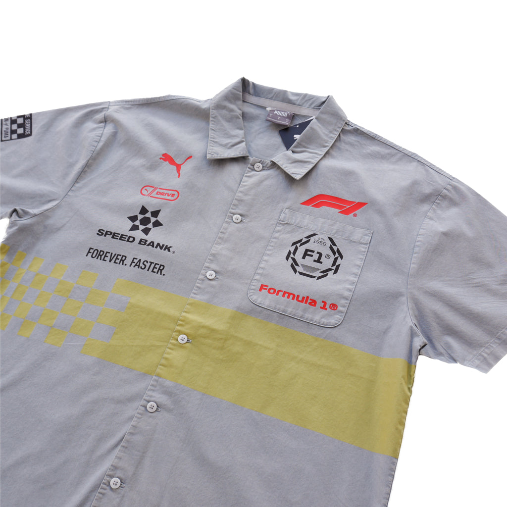 PUMA FORMULA 1 GRAPHIC SHIRT – LIGHT GREY