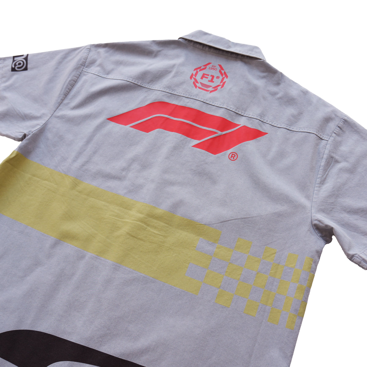 PUMA FORMULA 1 GRAPHIC SHIRT – LIGHT GREY