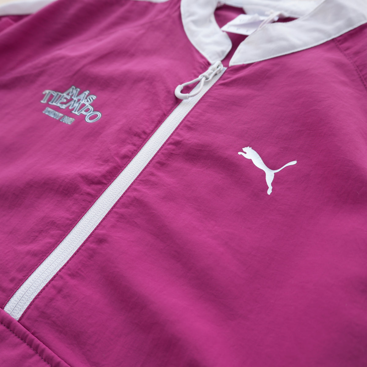 PUMA MÁS TIEMPO HALF-ZIP TRACK JACKET – MAGENTA / WHITE